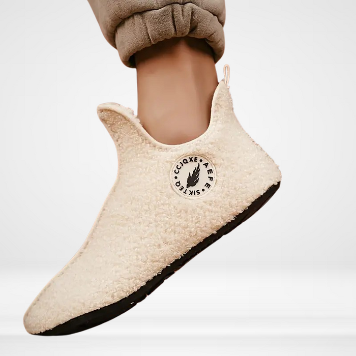 ALIFA | Ultimate Comfort Fuzzy Slippers