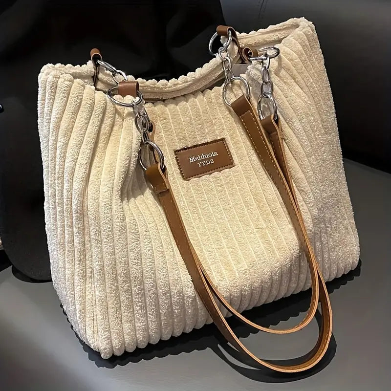 VALENA | The Velvet Icon